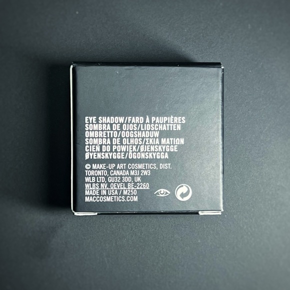 ✨ Host Pick ✨ MAC Steamy Frost Eyeshadow. New In Box, unused. - Picture 4 of 6